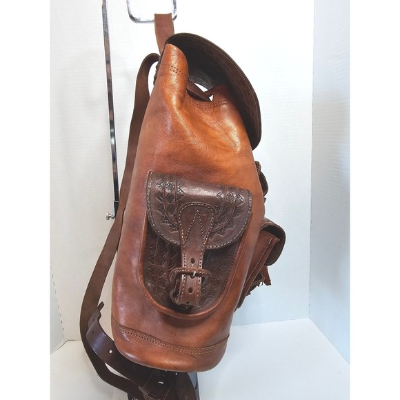 Hand Tooled All Leather Backpack -Made in Mexico- Pockets/Adj. Straps Used 1X - Picture 2 of 8